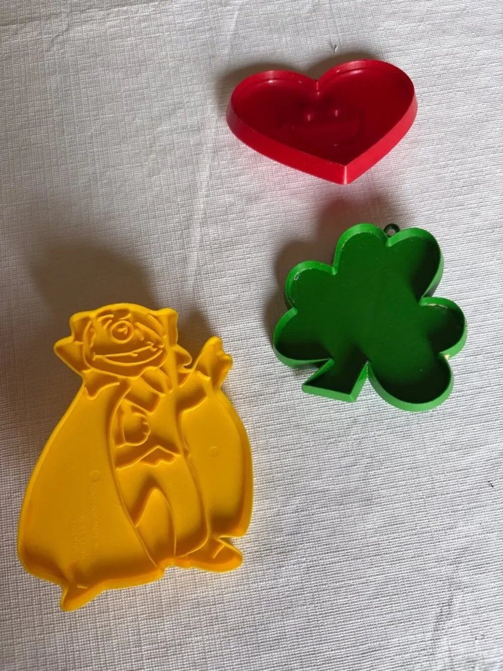 Hallmark American Greetings Disney Cookie Cutters Lot of 35 Vintage Plastic